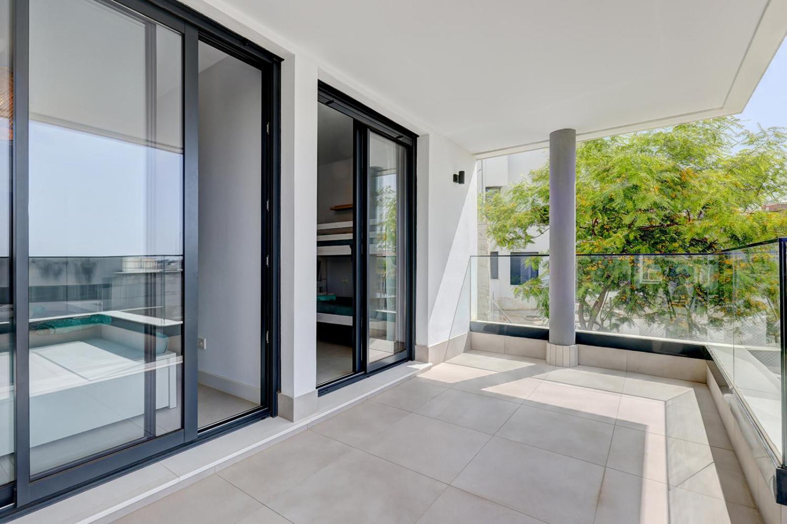 Estepona Place - Spacious Family City Apartment Exterior photo